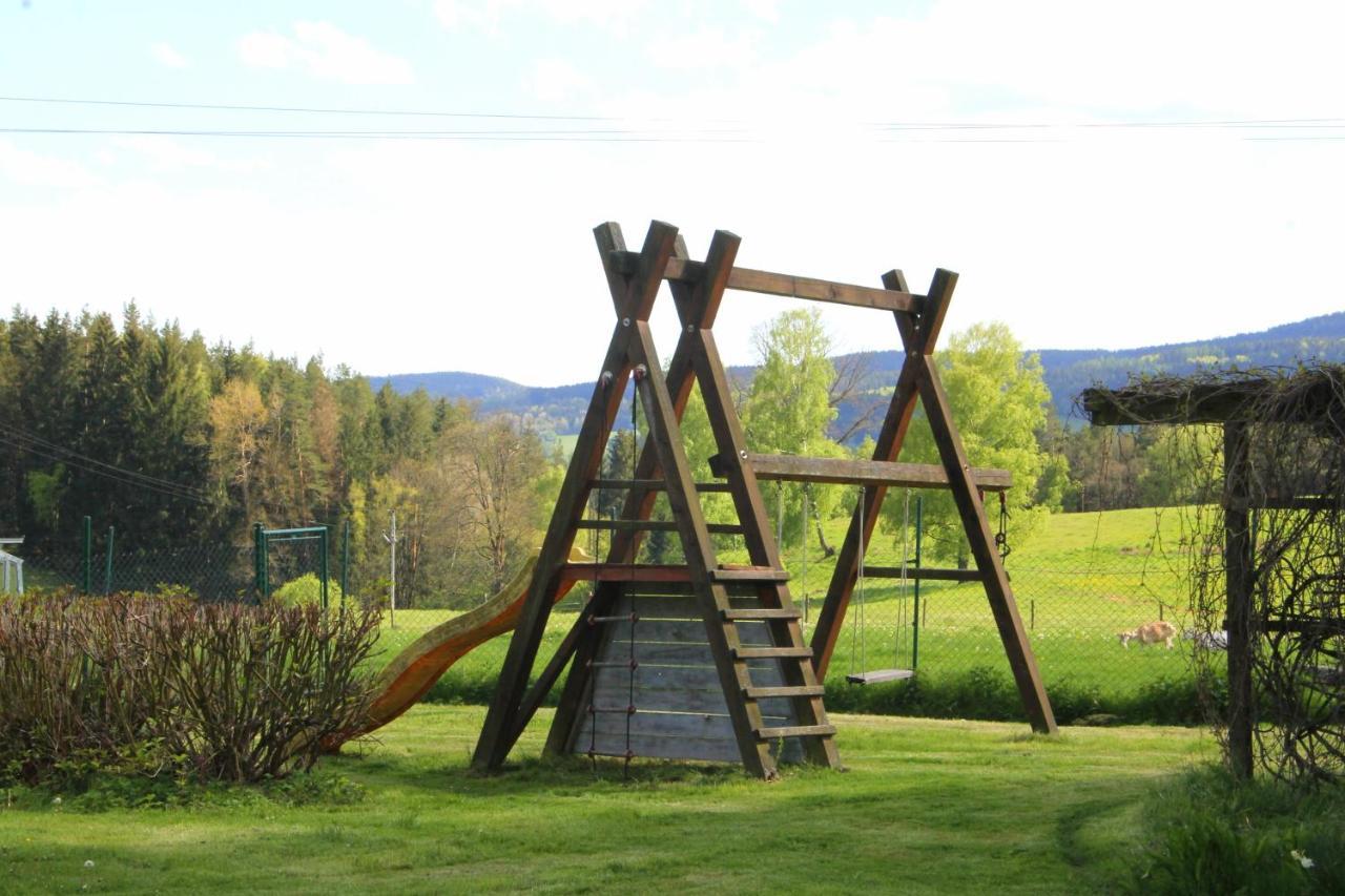 Statek Křížové pole Apartamento Vyšší Brod Exterior foto